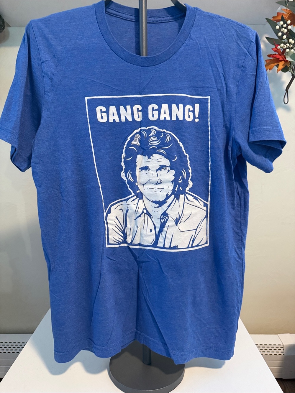 Blue Graphic Men’s T‑Shirt with 'GANG GANG!' Print